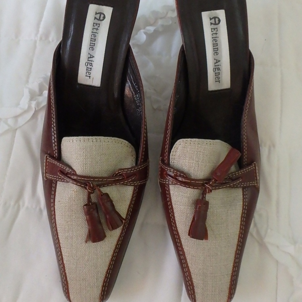 NWOT Etienne Aigner mules